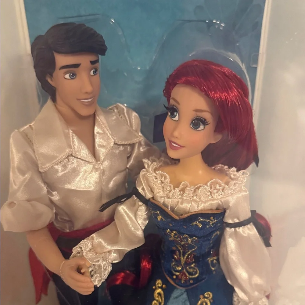 Disney Fairytale Collection Ariel and Eric in Blue and White - Picture 6 of 8